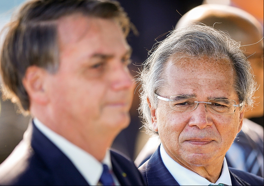 Adversários de Guedes pressionam por atitude de Bolsonaro contra ministro