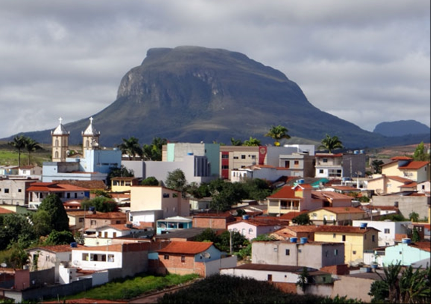Comarca de Barra da Estiva publica edital para selecionar 02 estagiários do Curso de Direito para preenchimento de vagas