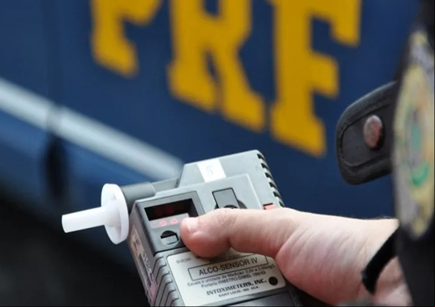 PRF prende motorista por embriaguez ao volante após acidente na BR-116 em Jequié