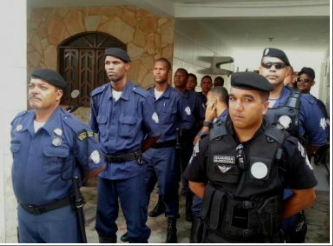 Lauro: Decreto proíbe uso de arma pessoal pela Guarda Municipal